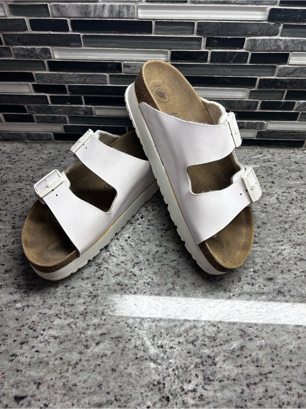 Papillio by Birkenstock pale pink platform Double-Buckle Women’s Slides size 9